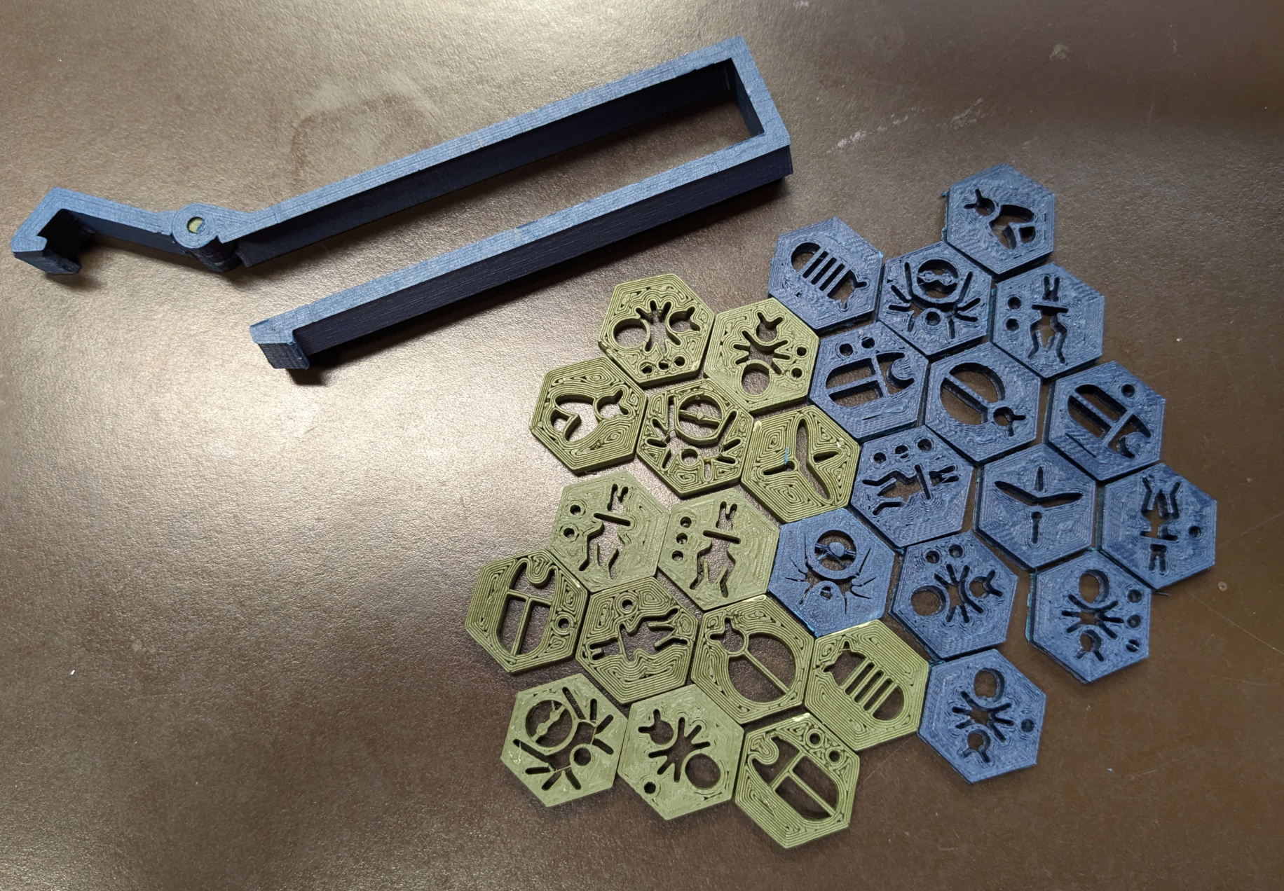 hive pieces spread out